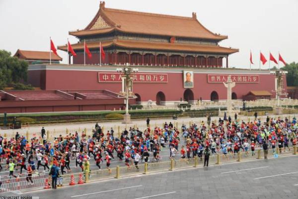 四川中考体育测试中的羽毛球考试(图1)